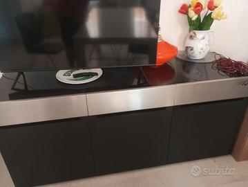 mobile primi anni '70.