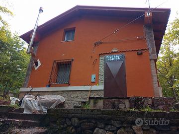 villetta indipendente con giardino 
