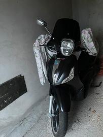Piaggio Beverly