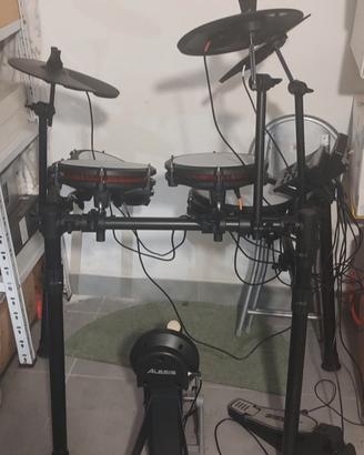 Alesis Nitro Max Kit Batteria Elettronica
