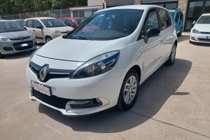 Renault Scenic XMod 1.5 dCi 110 CV Limited