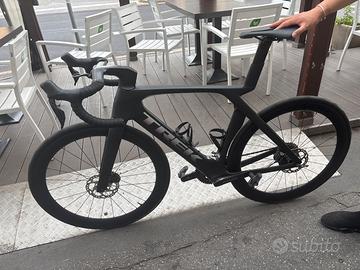 TREK DA CORSA IN CARBONIO