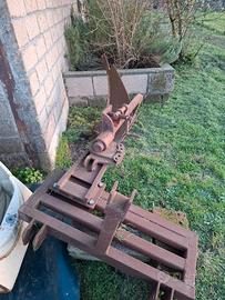 Aratro a sollevatore