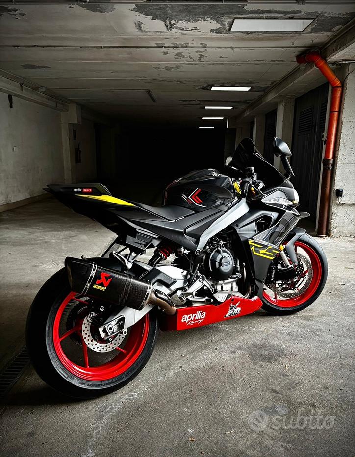 Convoyeur Air Box Complet Côté Droit Pour Suzuki TL 1000 R 1998 - Pièce Moto D'occasion, état Correct