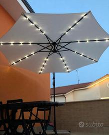 Ombrellone bianco con luci led