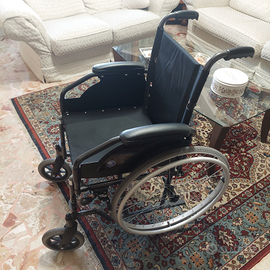 Carrozzina Vermeiren usata pochissimo