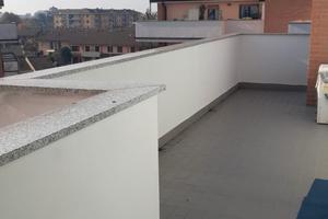 Attico con doppia esposizione in zona tranquilla