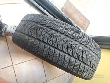 1 pneumatico Pirelli scorpion Winter 