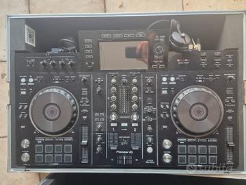 Consolle Pioneer XDJ-RX2,  Case Magma e Cuffie