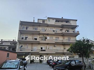 Appartamento di 95 m² con 3 locali a Caulonia