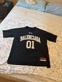 maglia balenciaga