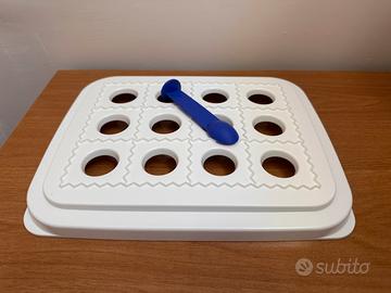 Stampo per ravioli tupperware nuovo