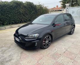 VOLKSWAGEN Golf 7ª serie - 2016