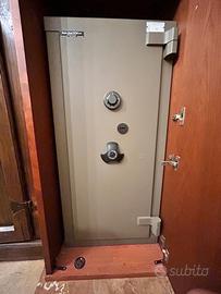 CASSAFORTE PARMA ANTONIO E FIGLI SPA – MOD. RLA 15