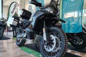 Cf Moto 800MT-X BLACK (INCLUSE TRIS DI VALIGIE IN 