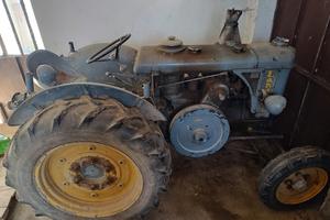 Landini L 30 conservato con molti accessori 