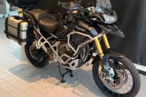 triumph rally Explorer 
