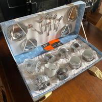 Servizio di tazze inox garantito