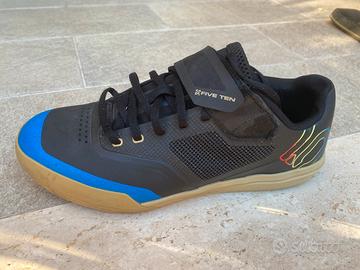 Scarpette adidas five ten con sganci