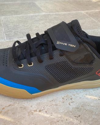 Scarpette adidas five ten con sganci