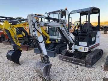 BOBCAT 323 ESCAVATORE COMPATTO CON CARRO ALLARGA
