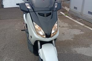  scooter xmax 250