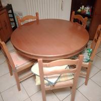 tavolo piu sedie