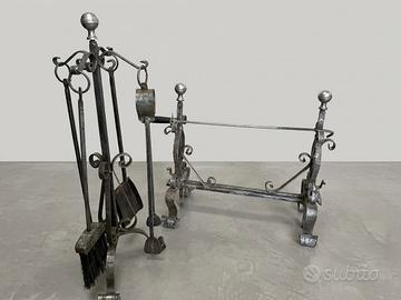 Set completo per camino in ferro battuto