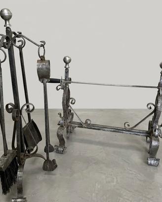 Set completo per camino in ferro battuto