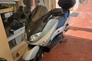 YAMAHA T MAX INIEZIONE 
