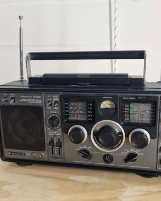 Radio Vintage Sanyo RP-8880 Multibanda - riparare