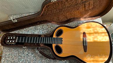 Chitarra classica amplificata Liuteria 2000