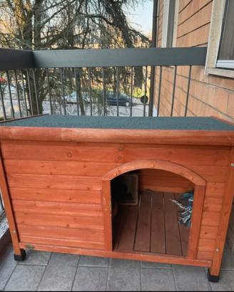 Cuccia in legno