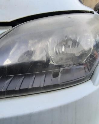 RENAULT MEGANE STATION WAGON 2012 - FARO ANTERIORE