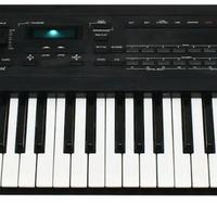 ROLAND D 10 SINTETIZZATORE ANNI 90