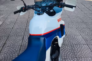 Honda Transalp 600 prima serie 1989 motore nero