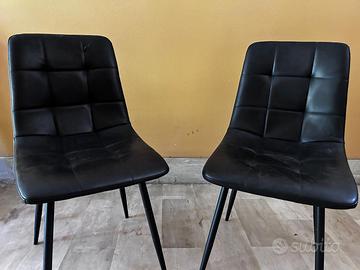 Coppia di sedie moderne in ecopelle nera