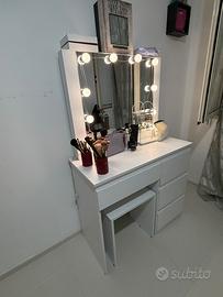 consolle da trucco