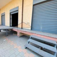 Locale artigianale in Via Appia Rif. F3006