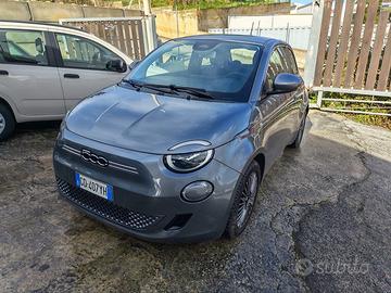 Fiat 500 500e