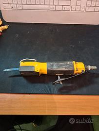 Seghetto pneumatico Unoaair B-11 – Air Body Saw