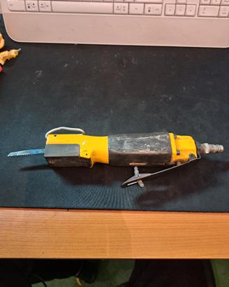 Seghetto pneumatico Unoaair B-11 – Air Body Saw