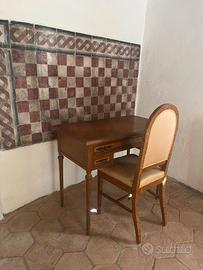 Scrivania e seggiola impero