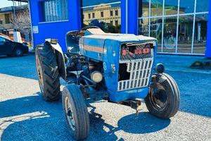 Ford 3000-3 distributori idraulici