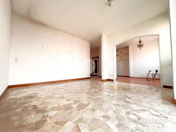 5 LOCALI A VOGHERA