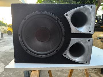 subwoofer axton 200 watt