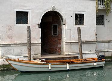 topa/topetta in legno con motore yamaha 9.9/20