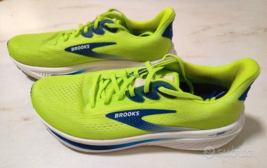 Brooks Gost 17 