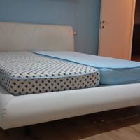 Letto matrimoniale in ecopelle 