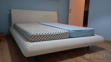 Letto matrimoniale in ecopelle 